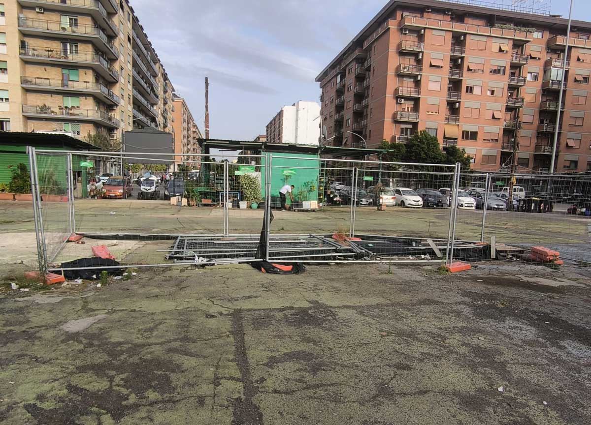 Campagna elettorale: Forza Italia denuncia il degrado di piazza dei Tribuni Campagna elettorale: Forza Italia denuncia il degrado di piazza dei Tribuni