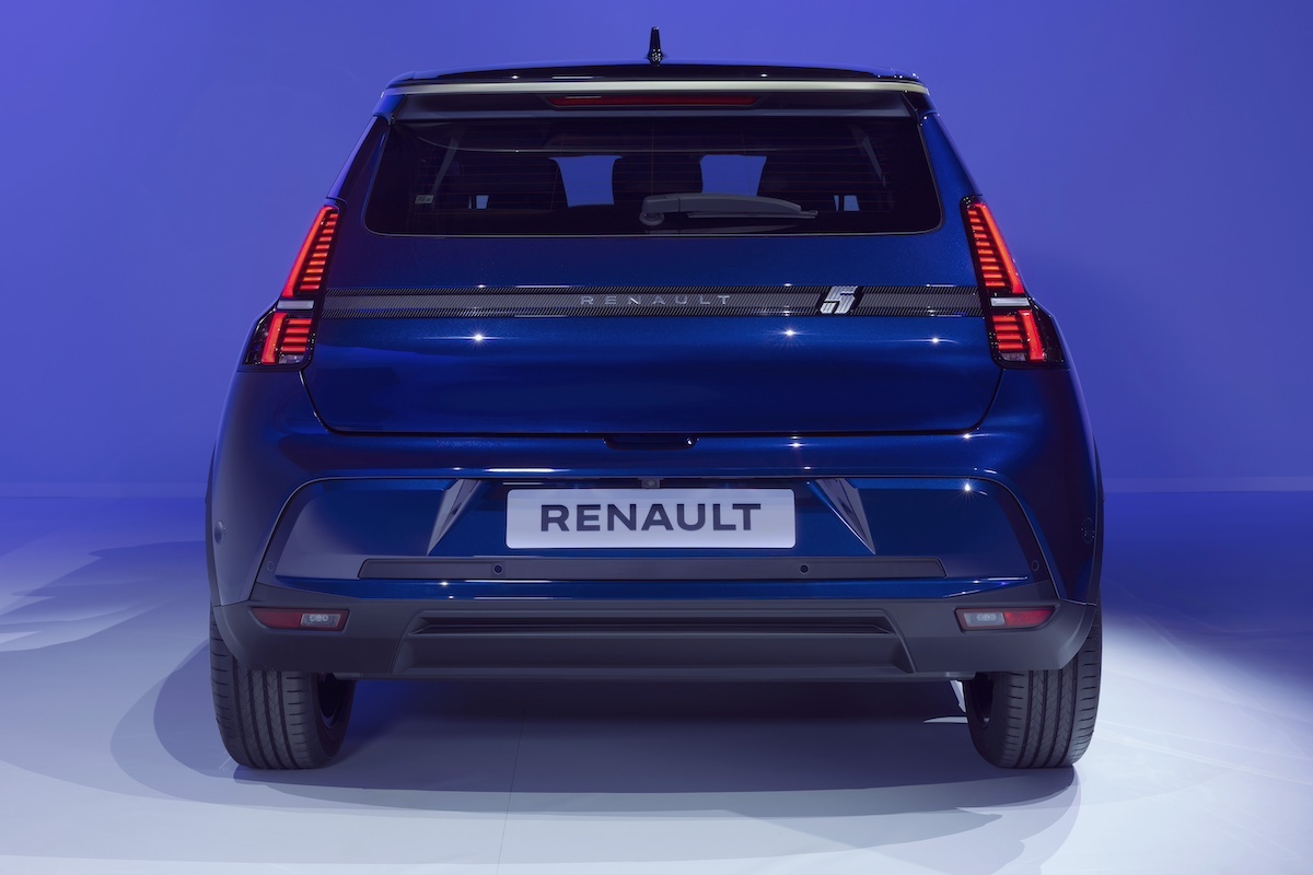 Renault: nuova  5 E-Tech Electric: ordinabile in Italia le prime due versioni