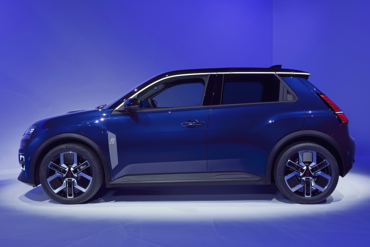 Renault: nuova  5 E-Tech Electric: ordinabile in Italia le prime due versioni