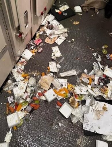 Turbolenze sul volo Londra-Singapore: un morto e oltre 30 feriti. VIDEO