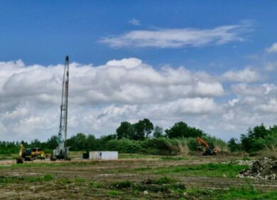 “In Albania terra e ruspe e un centro rimpatri solo per 2mila migranti”