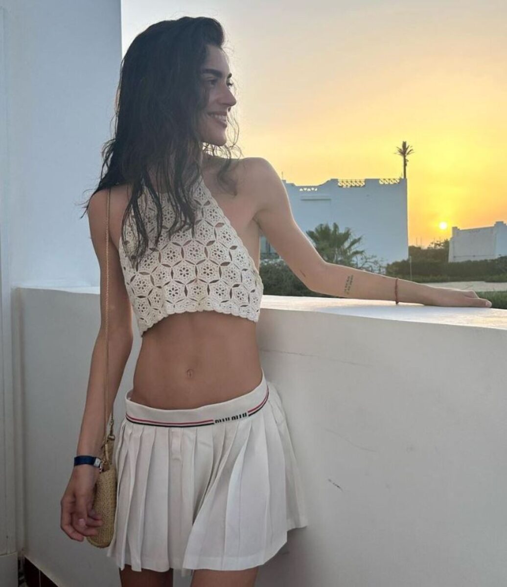 Corona diventa di nuovo papà. Chi è la compagna 24enne Sara Barbieri