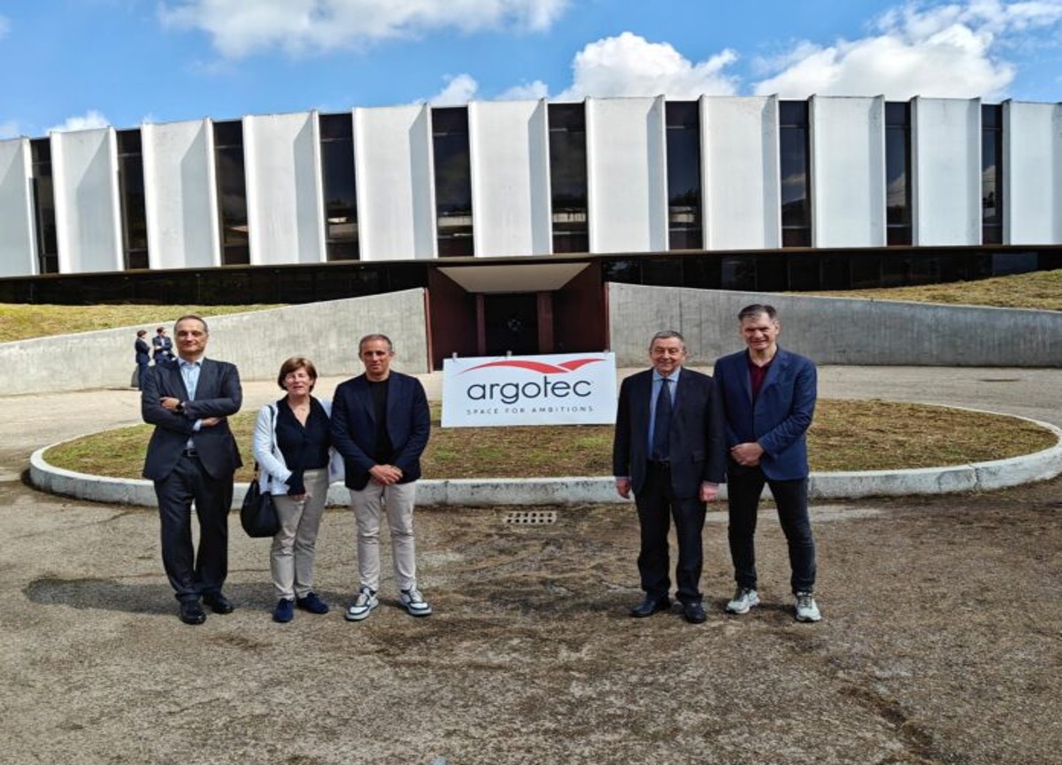 Satelliti, prende vita lo SpacePark dell’italiana Argotec Satelliti, prende vita lo SpacePark dell’italiana Argotec