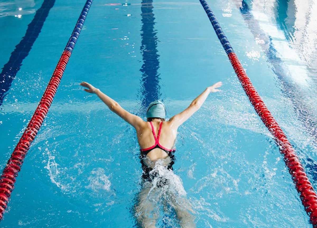Quattordicenne molestata dal coach di nuoto: arriva il rinvio a giudizio Quattordicenne molestata dal coach di nuoto: arriva il rinvio a giudizio