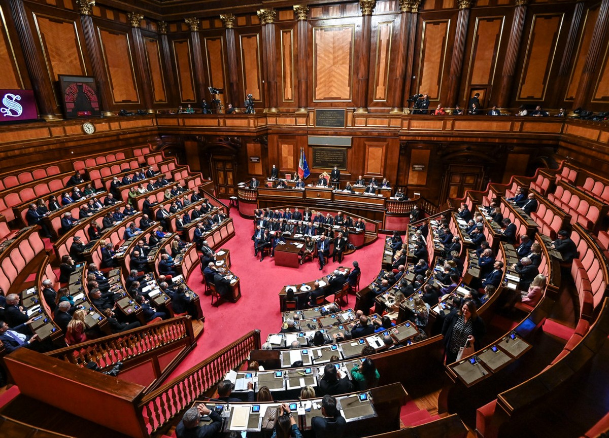 Migliorisi, via dall’Ars e assunto in Senato. Andava in auto blu dal pusher