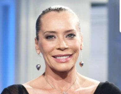 Barbara De Rossi, la confessione osé: “Giornate intere a letto insieme”