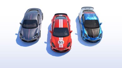 Alpine amplia l’Atelier con tre livree iconiche per la mitica A110