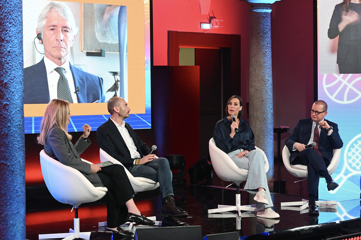 Sky premia le classi vincitrici della 2ª edizione di ‘Sky Up The Edit’