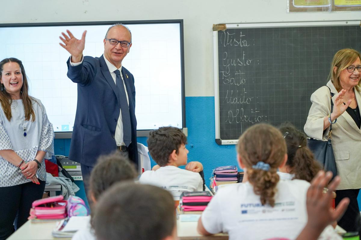 Scuola, Valditara: un piano da 220 milioni per ridurre i divari territoriali Scuola, Valditara: un piano da 220 milioni per ridurre i divari territoriali