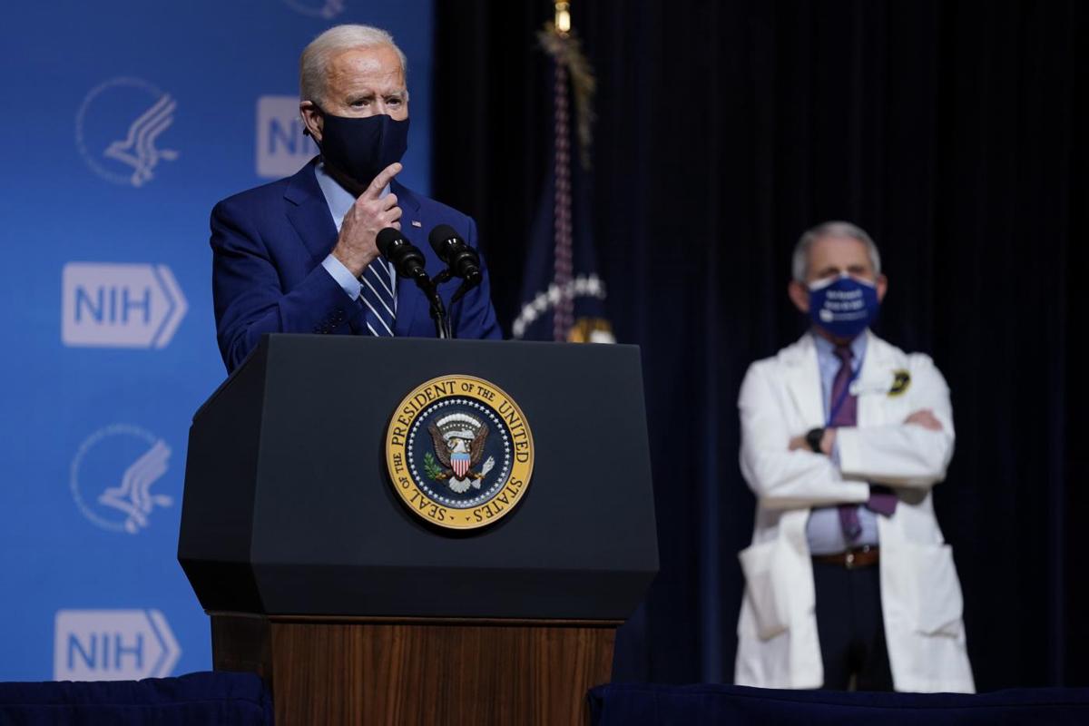 Covid, Fauci davanti al Congresso Usa: la verità su Wuhan e le mail cancellate Covid, Fauci davanti al Congresso Usa: la verità su Wuhan e le mail cancellate