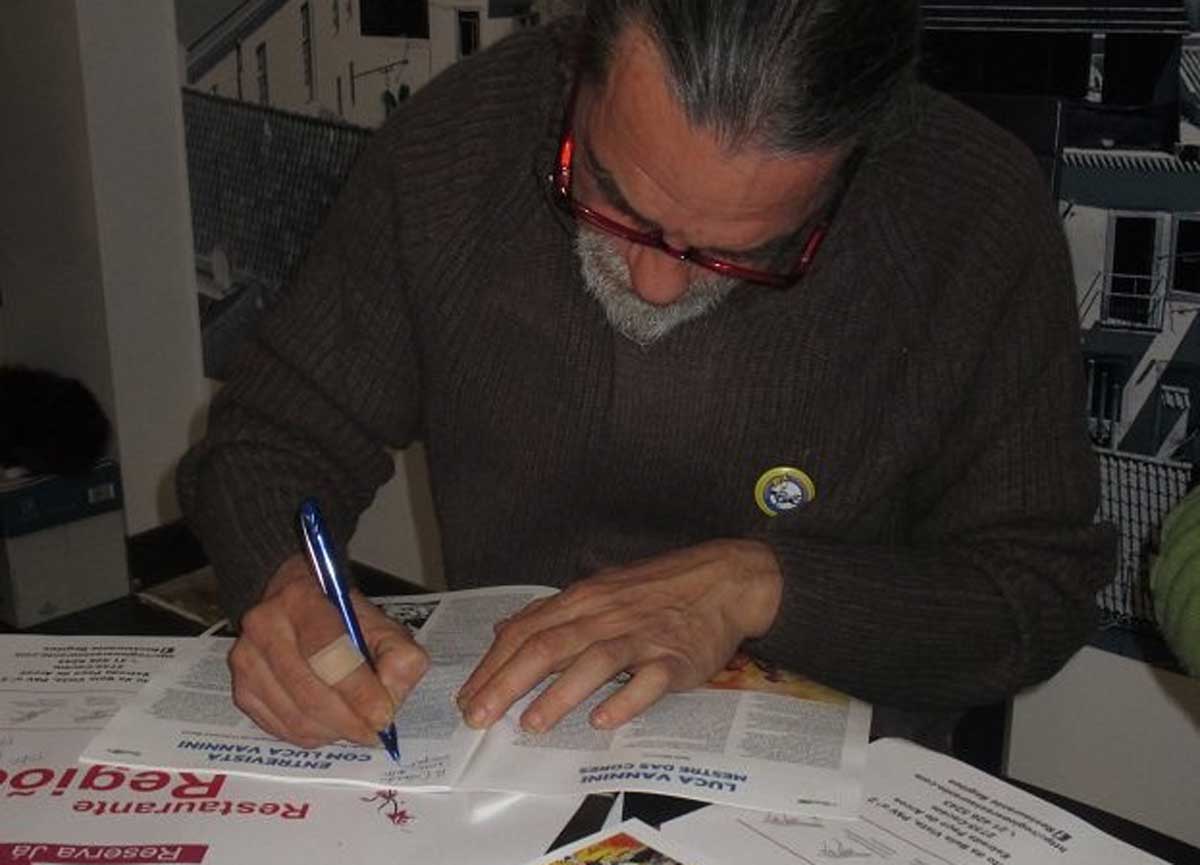 Fumetti a lutto, addio a Luca Vannini: disegnatore di Julia, Tex e Ken Parker Fumetti a lutto, addio a Luca Vannini: disegnatore di Julia, Tex e Ken Parker