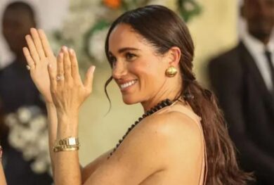 Meghan Markle è “troppo nuda”: polemica per la visita in Nigeria