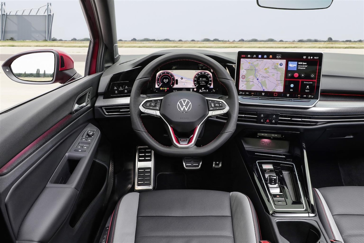 VolkswagenNuova Golf GTI: potenza e innovazione alla massima espressione VolkswagenNuova Golf GTI: potenza e innovazione alla massima espressione