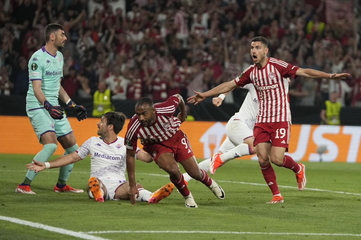 Galleria foto 'Fiorentina, Conference amara: Olympiacos campione (e Torino fuori dall’Europa)' - foto 1
