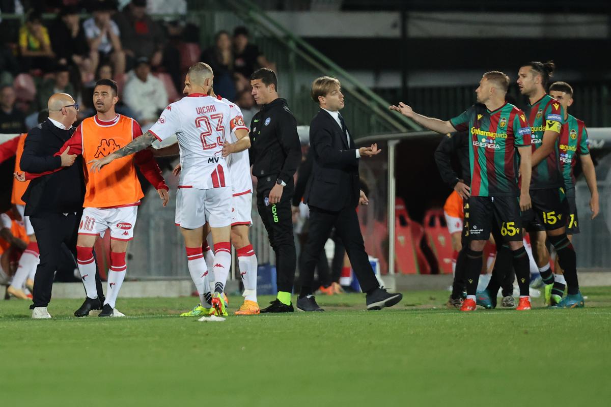 Scommesse, inchiesta procura Figc su espulsione Bellomo in Ternana-Bari Scommesse, inchiesta procura Figc su espulsione Bellomo in Ternana-Bari