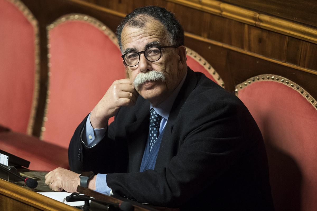 Roma sotto scorta: in 4 anni aumentate del 30% le protezioni ai cittadini Roma sotto scorta: in 4 anni aumentate del 30% le protezioni ai cittadini