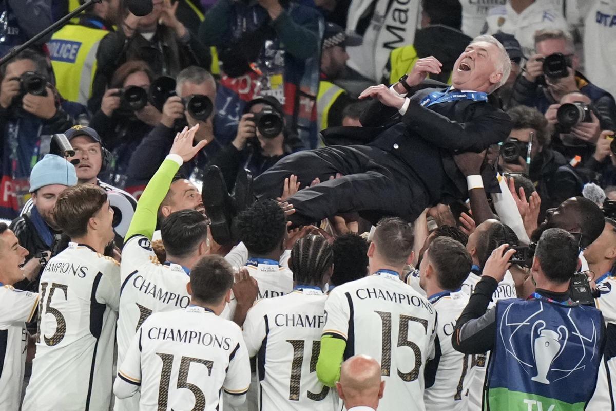Galleria foto 'Carvajal-Vinicius, Champions al Real Madrid. Ancelotti: “Un sogno, spero di..”' - foto 1