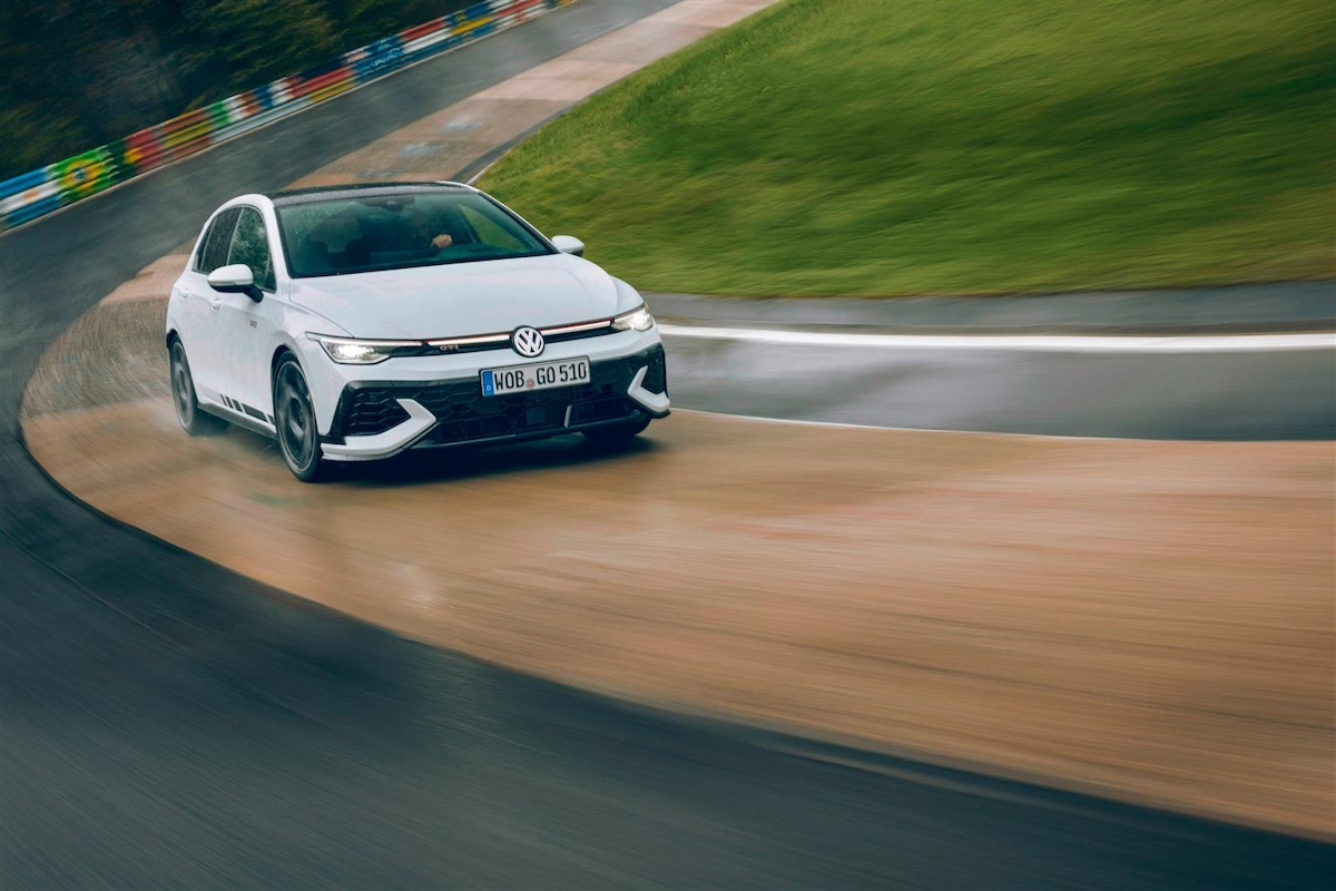 Volkswagen Golf GTI Clubsport debutta alla 24 Ore Nürburgring Volkswagen Golf GTI Clubsport debutta alla 24 Ore Nürburgring