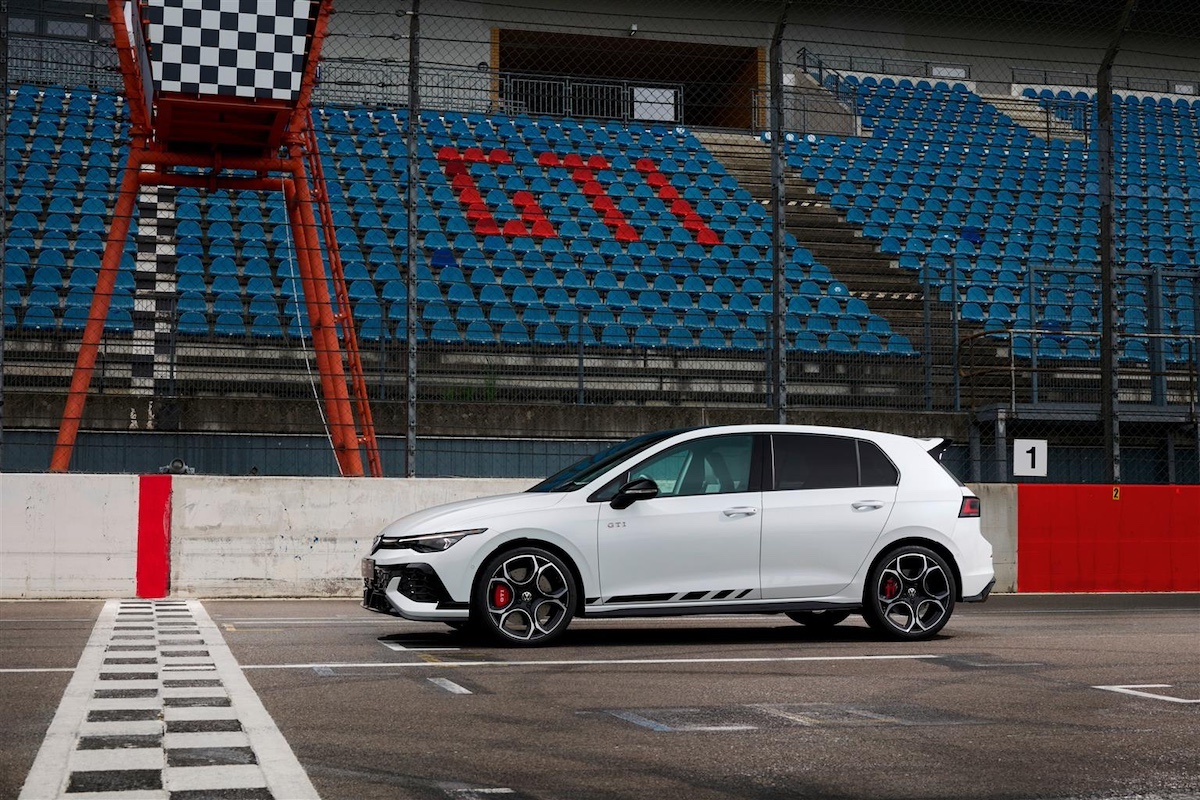Volkswagen Golf GTI Clubsport debutta alla 24 Ore Nürburgring Volkswagen Golf GTI Clubsport debutta alla 24 Ore Nürburgring