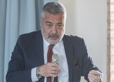 Fiocchi (FdI): “Elettrico, un problema per l’Europa. Greta? Torni a scuola…”