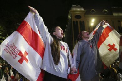 Georgia, entra in vigore la “legge russa” nonostante le proteste