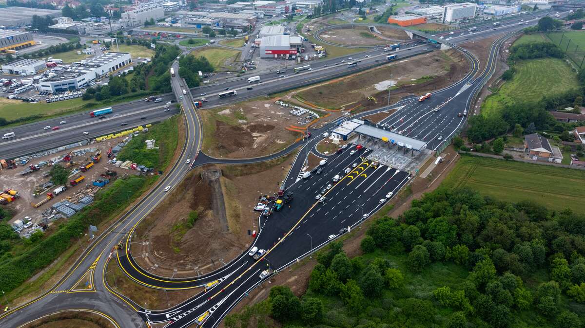 ASPI, A8 Milano-Varese: inaugurata la nuova stazione di Lainate\Arese ASPI, A8 Milano-Varese: inaugurata la nuova stazione di Lainate\Arese