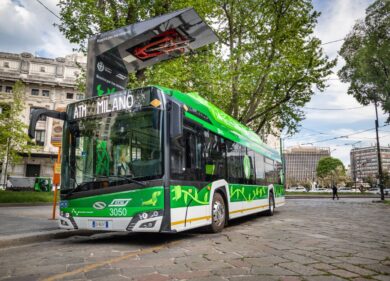 Milano, 280 bus elettrici, un deposito green e 11mila mq di fotovoltaico