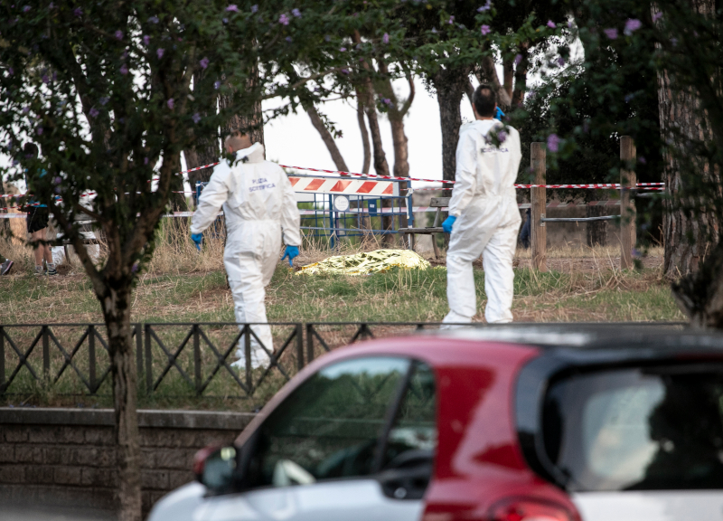 Omicidio Diabolik, spunta il giallo dello scooter usato per la fuga del killer Omicidio Diabolik, spunta il giallo dello scooter usato per la fuga del killer