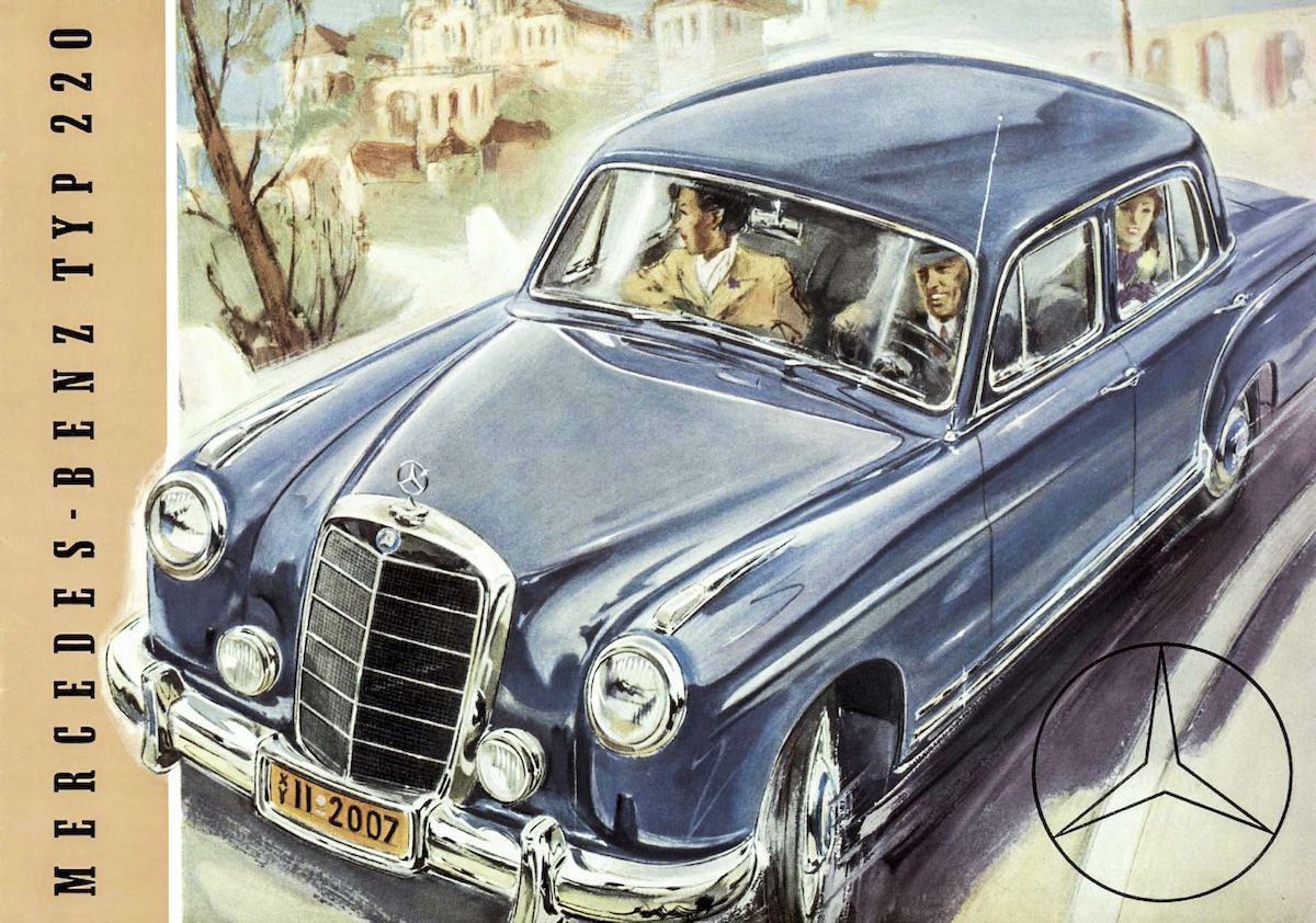 Il team Mercedes Classic Works scalda i motori per la 1000 Miglia 2024