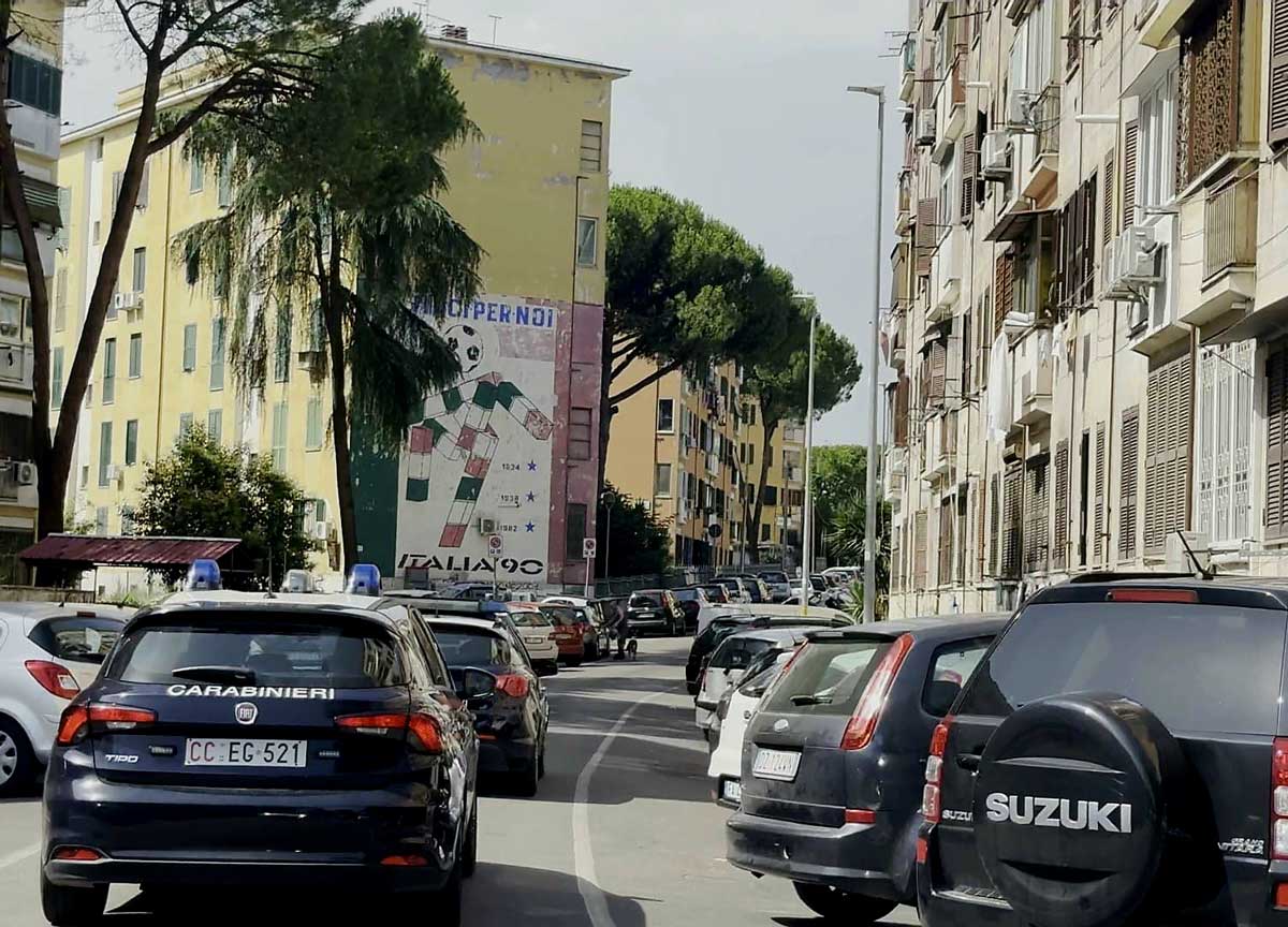 Casa popolare ai nomadi, rivolta a San Basilio: i rom lasciano l’appartamento Casa popolare ai nomadi, rivolta a San Basilio: i rom lasciano l’appartamento