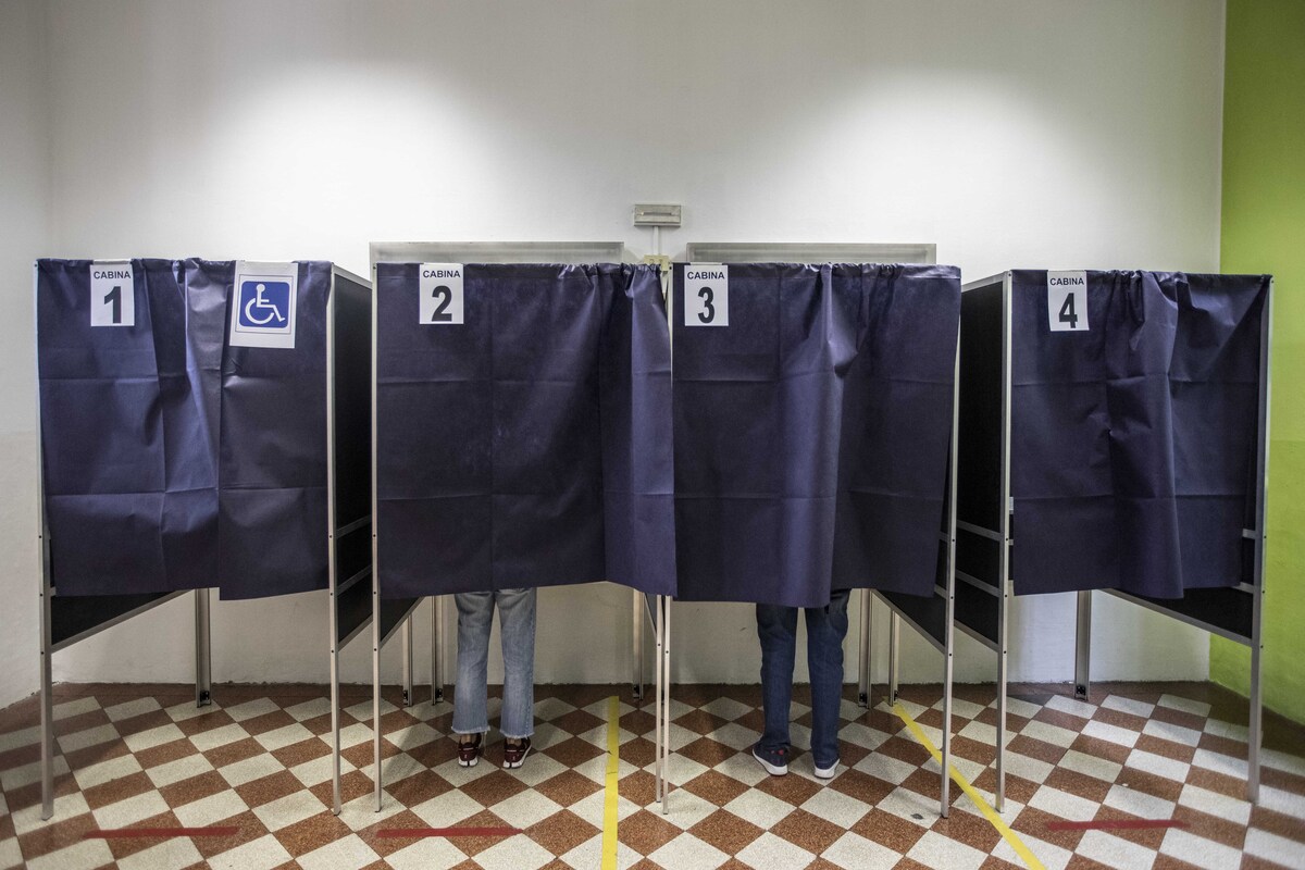 Renzi 8, il migliore davanti a Meloni. Conte-Calenda flop. Schlein-Salvini… Renzi 8, il migliore davanti a Meloni. Conte-Calenda flop. Schlein-Salvini…