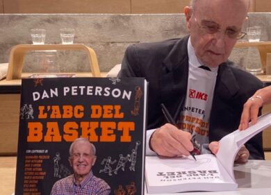 Dan Peterson presenta L’Abc del basket, un libro per tutti