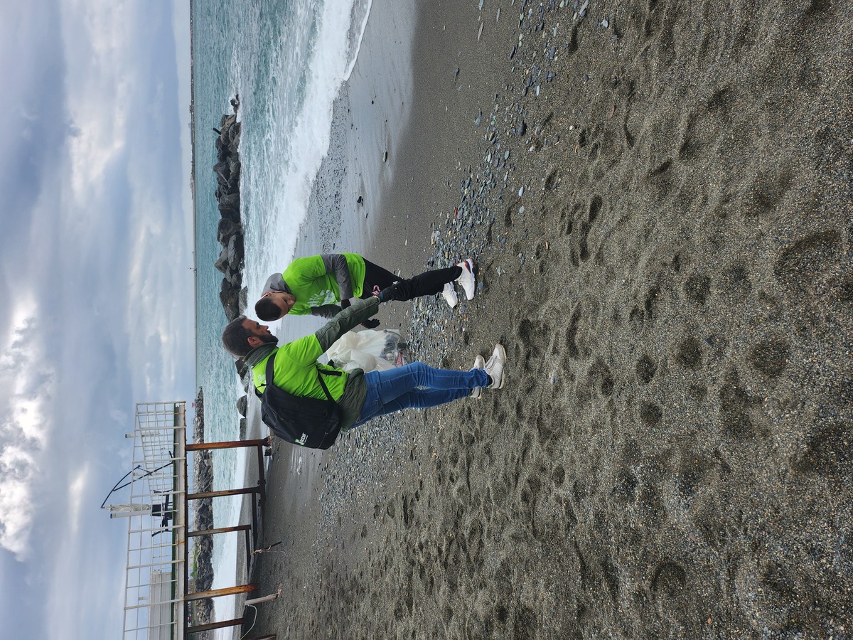 Sacchi e Worldrise: iniziative di beach cleaning sulle spiagge liguri Sacchi e Worldrise: iniziative di beach cleaning sulle spiagge liguri