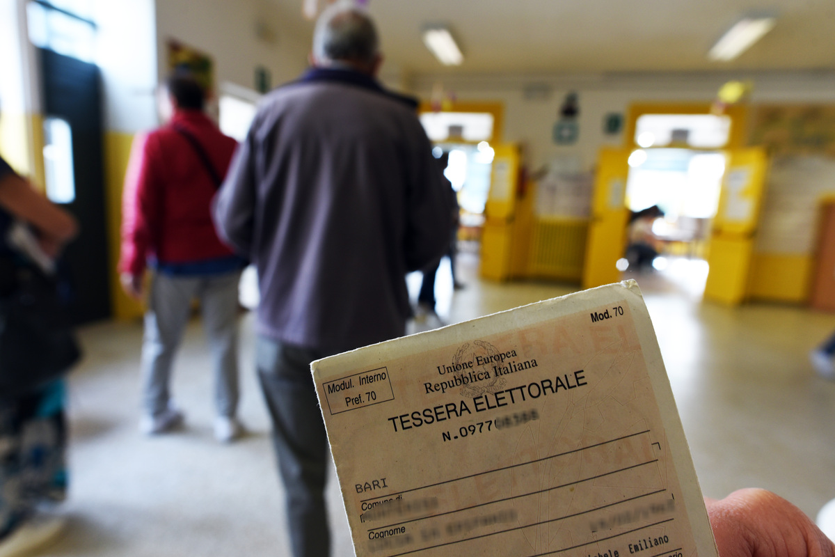 Galleria foto 'Europee, urne aperte: ecco come si vota, tutto quello che c’è da sapere' - foto 1