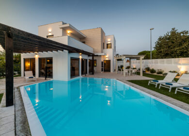 Imu, mazzata ai padroni di case di lusso. Rincari a doppia cifra