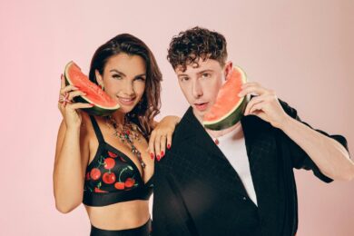 Elettra Lamborghini hit dell’estate “Dire Fare Baciare”. Sfida Annalisa-Elodie