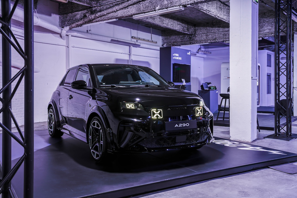 Alpine A290: la sportiva compatta elettrica debutta a Le Mans 2024