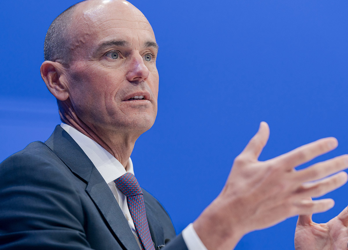 McKinsey, chi è Bob Sternfels: il Ceo che vuole rivoluzionare la consulenza McKinsey, chi è Bob Sternfels: il Ceo che vuole rivoluzionare la consulenza
