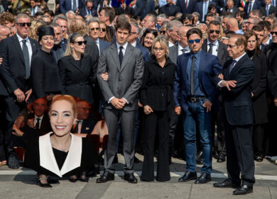 Silvio Berlusconi, i figli a pranzo con Marta Fascina nella villa di Arcore