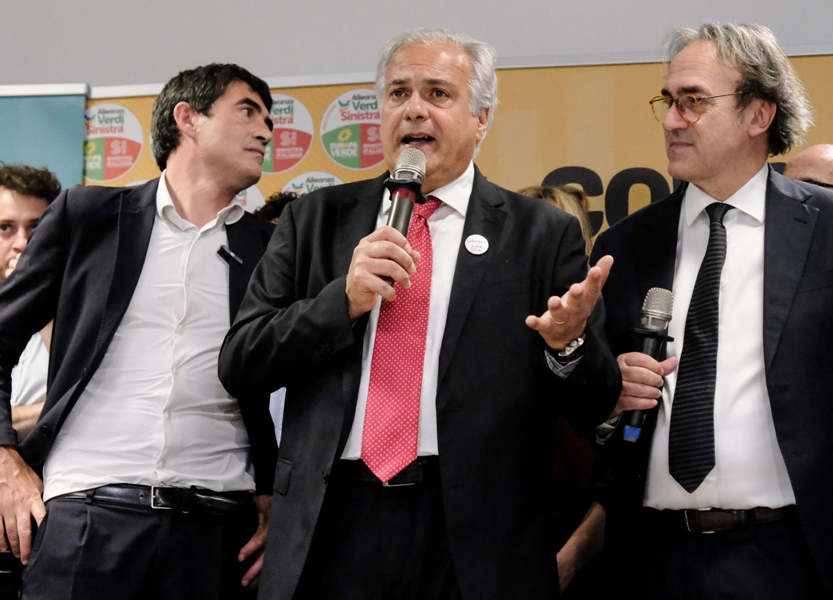 Roberto Salis sui social nel 2022: “Votare Fratoianni? Piuttosto emigro”