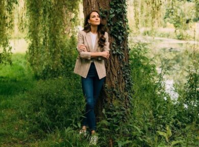 Kate torna in pubblico: “Sto meglio ma ancora non fuori pericolo”