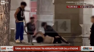 Il degrado dilaga in città, nordafricani si pestano fuori dalla stazione