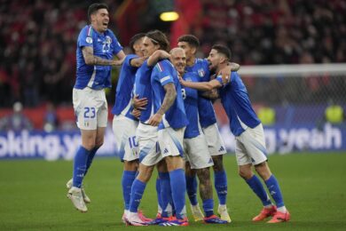 Euro 2024: Bastoni-Barella rimontano l’Albania, l’Italia parte vincendo