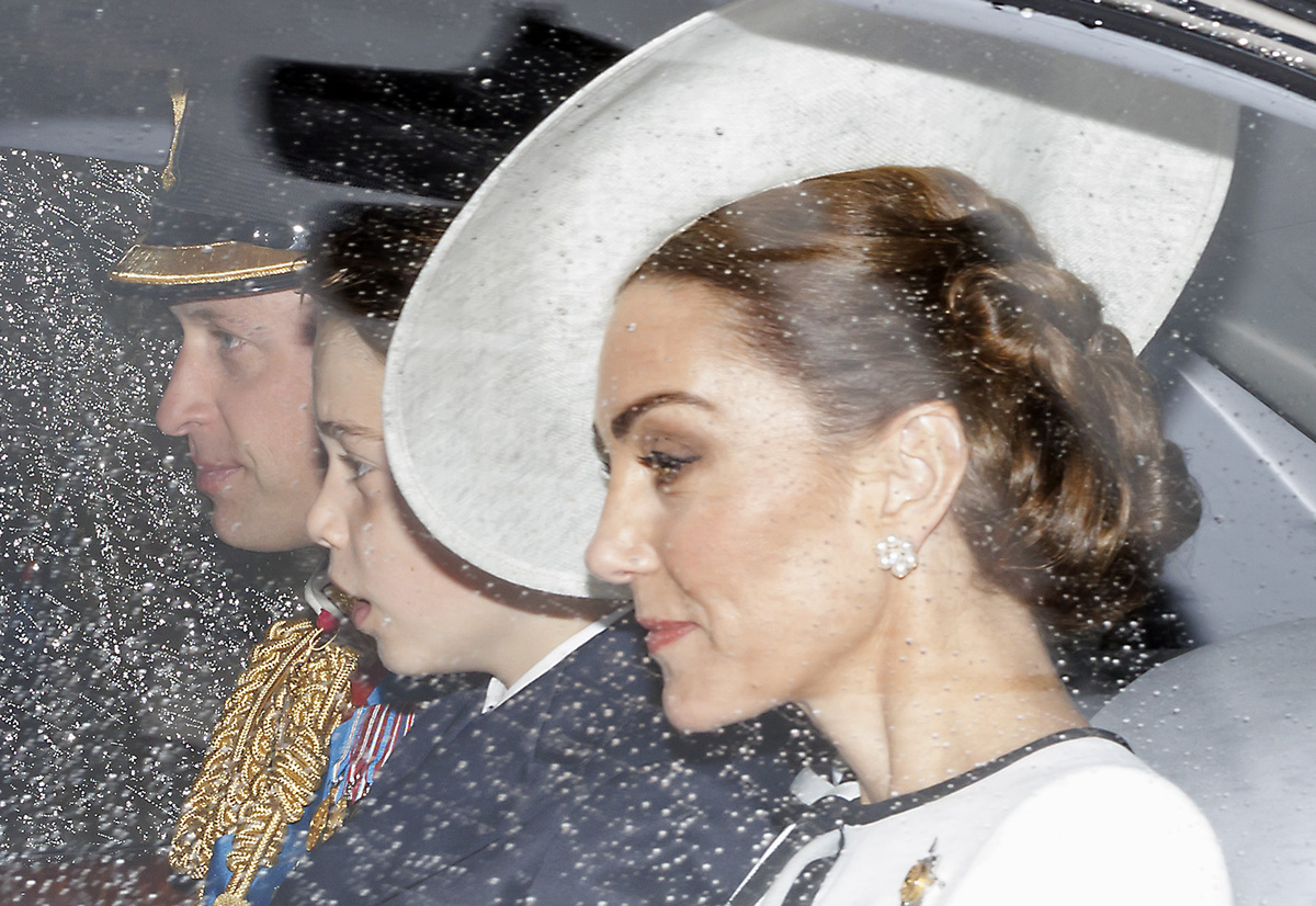 Kate Middleton torna in pubblico dopo la malattia per il compleanno di Carlo Kate Middleton torna in pubblico dopo la malattia per il compleanno di Carlo