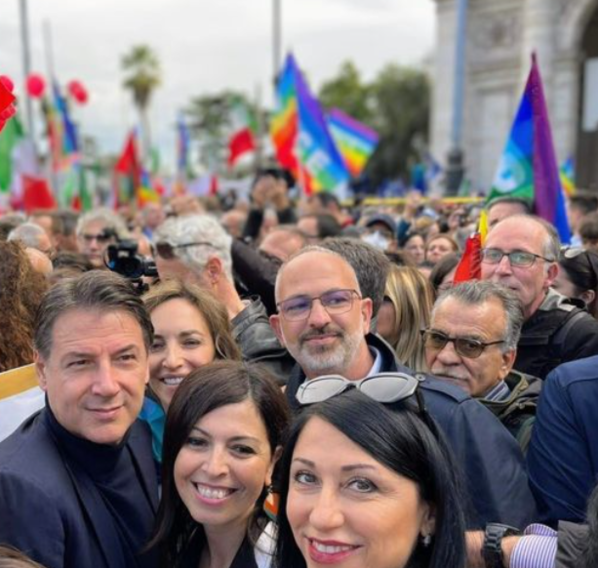 Roma Pride compie 30 anni: Annalisa madrina e Schlein in corteo. FOTO e VIDEO