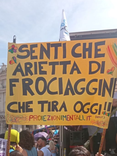 Roma Pride compie 30 anni: Annalisa madrina e Schlein in corteo. FOTO e VIDEO