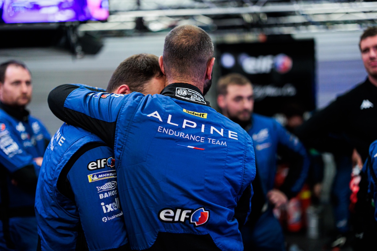 Alpine sfida e delusione a Le Mans: ritiro doppio per guasti