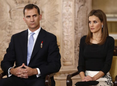Spagna, la regina Letizia ha tradito Felipe con l’ex cognato