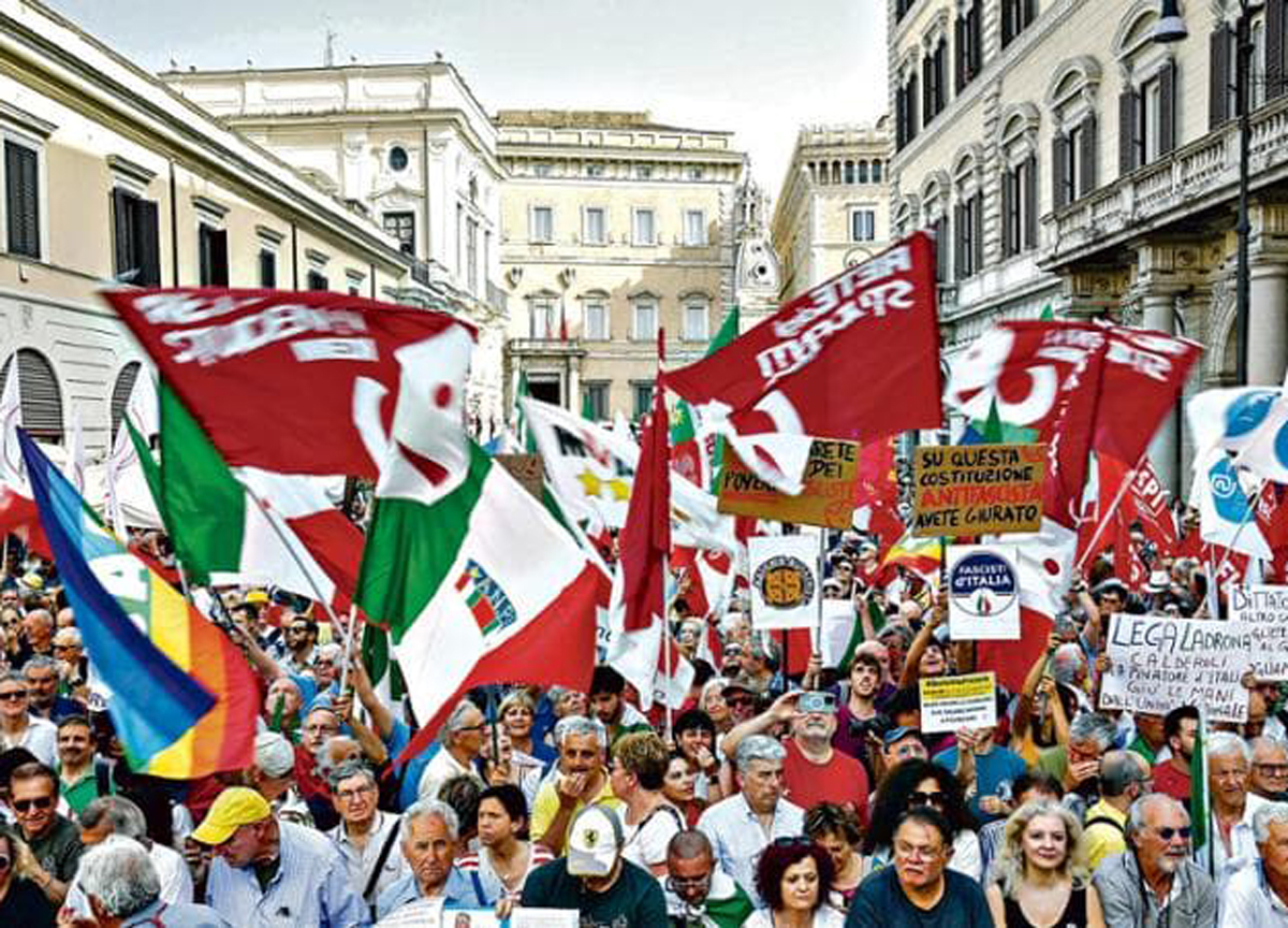 Studenti di sinistra aggrediti al Colle Oppio: “Sono i neofascisti” VIDEO