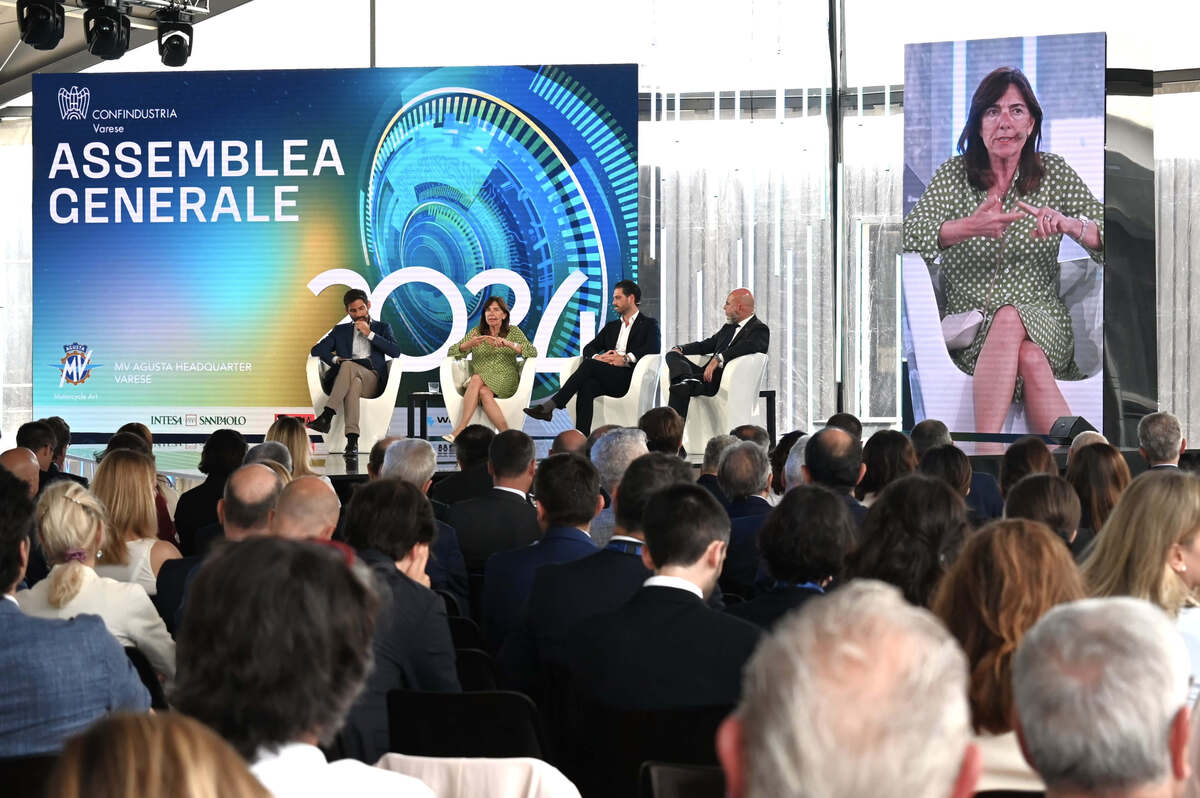 Assemblea Generale 2024 Varese con il nuovo Presidente di Confindustria Emanuele Orsini.